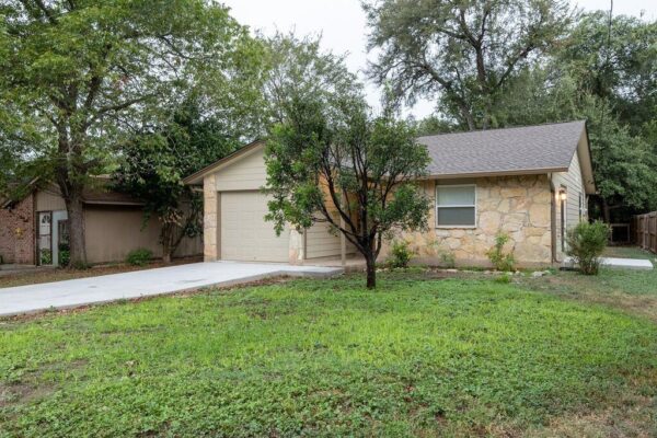 2018 Nevada St, San Marcos