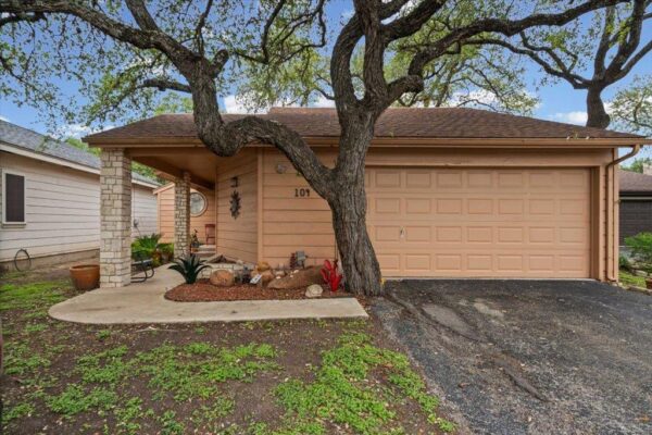 104 Overlook Cir, Wimberley