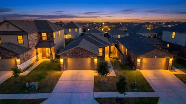 13917 Inaugural St, Manor
