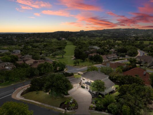 19 Swiftwater Trl, The Hills