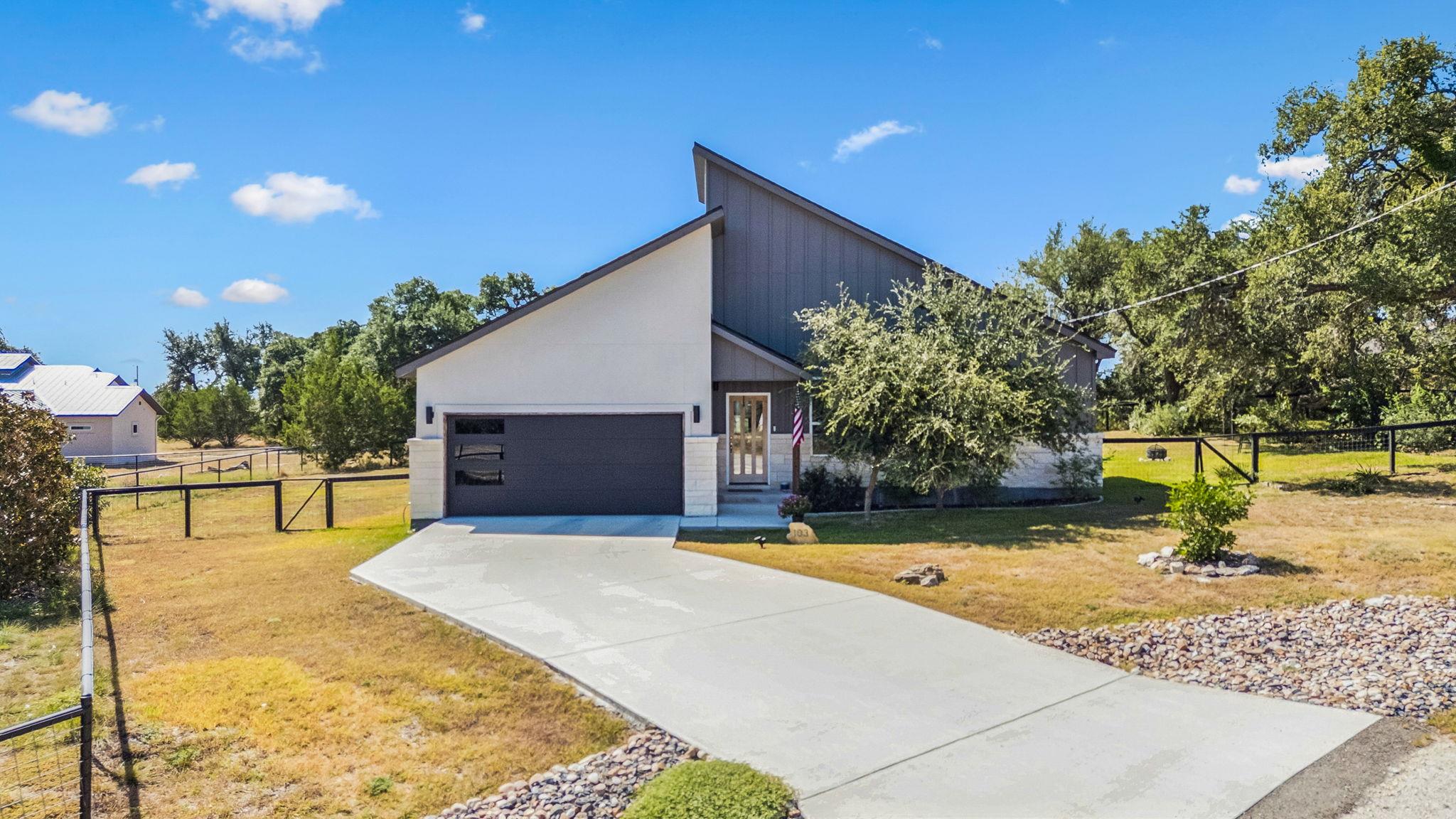 103 Hans Bell None, Blanco, TX 78606