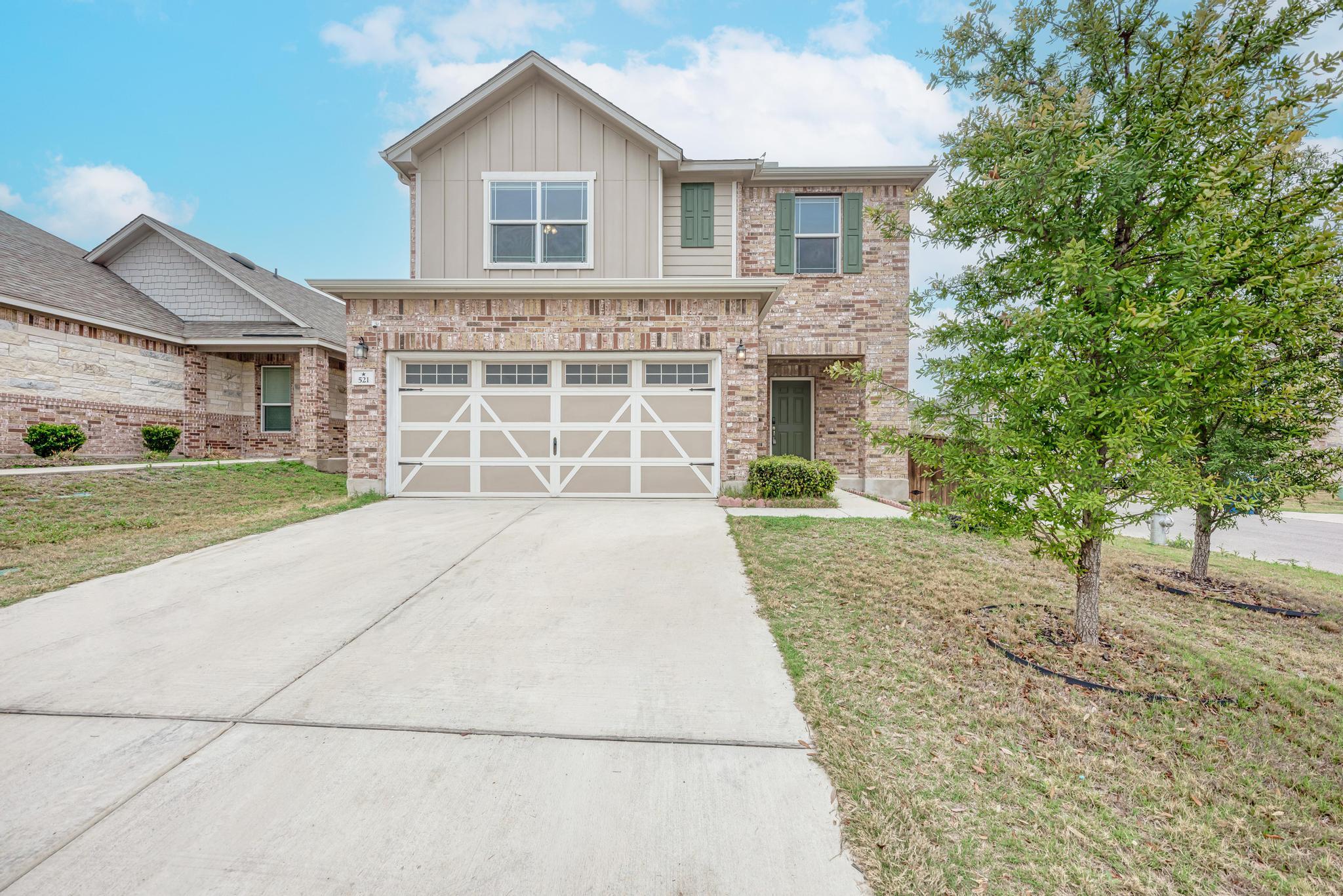 521 Lady Swiss Ln, Hutto, TX 78634