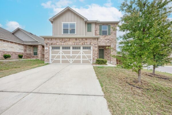 521 Lady Swiss Ln, Hutto