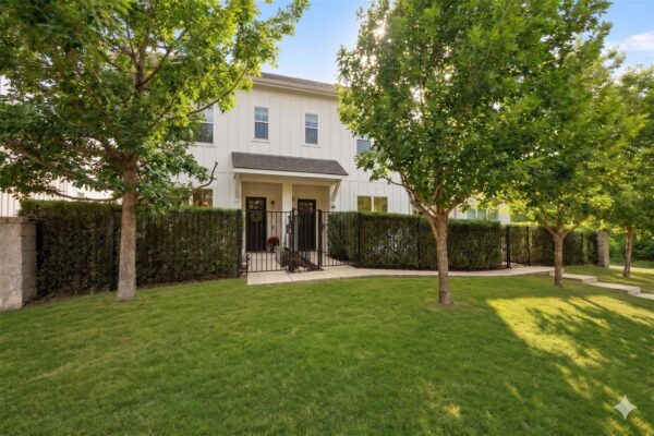 2624 Metcalfe Rd #2, Austin