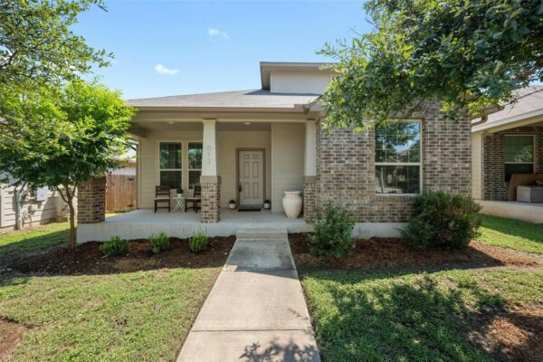 612 Palmilla St, Leander