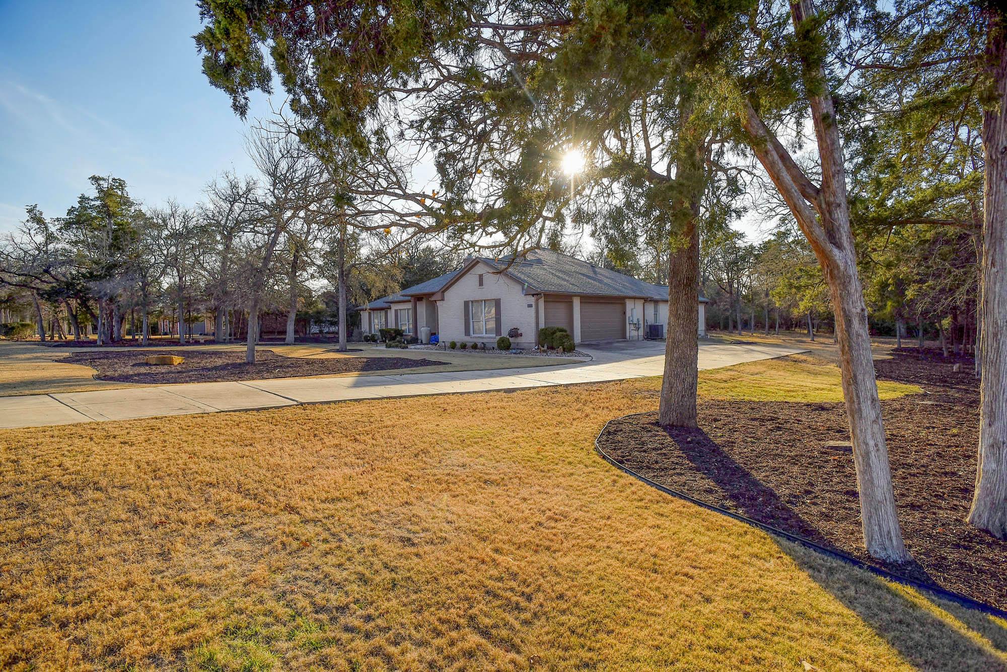 142 Joshua Smith Ln, Bastrop