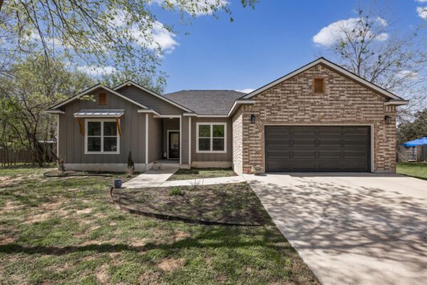 145 Haliimaile Ln, Bastrop