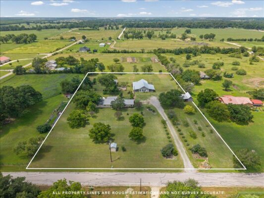 2421 Post Oak Rd, Webberville