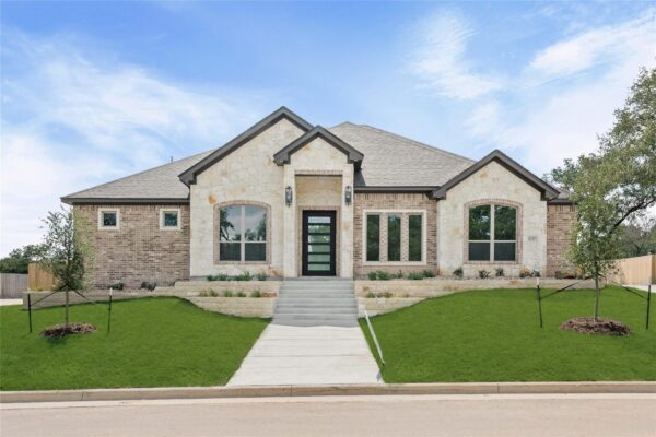 637 Bald Eagle Loop, Salado