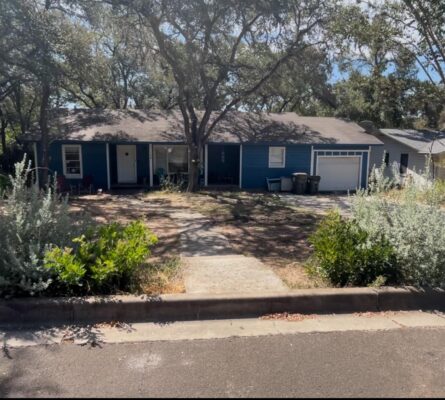 134 E Hillcrest Dr, San Marcos