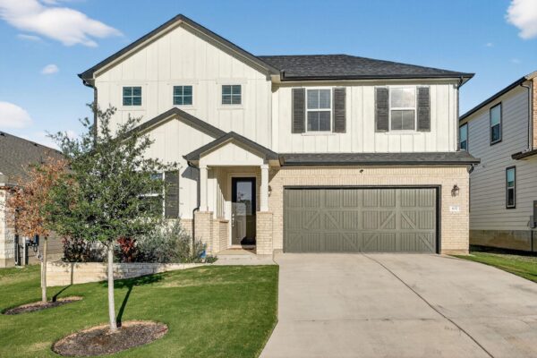 637 Seabiscuit Dr, Jarrell