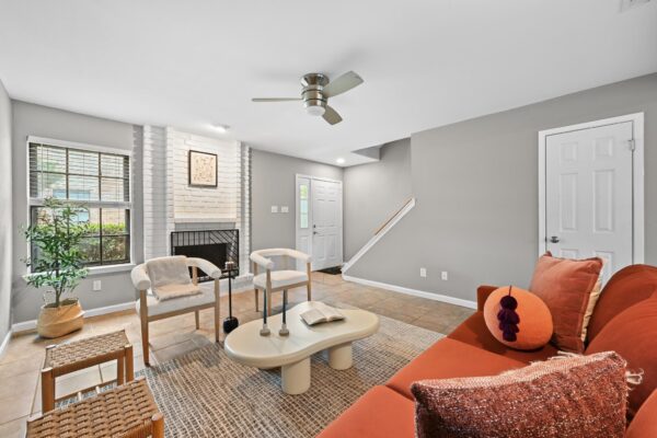 8400 Jamestown Dr #332, Austin