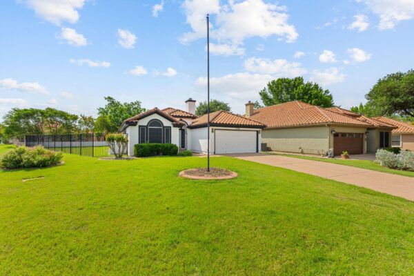 30388 Ledgemont Ln, Georgetown