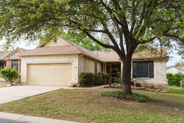 124 Dewberry Dr, Georgetown