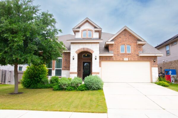 3119 Brand Iron Dr, San Marcos