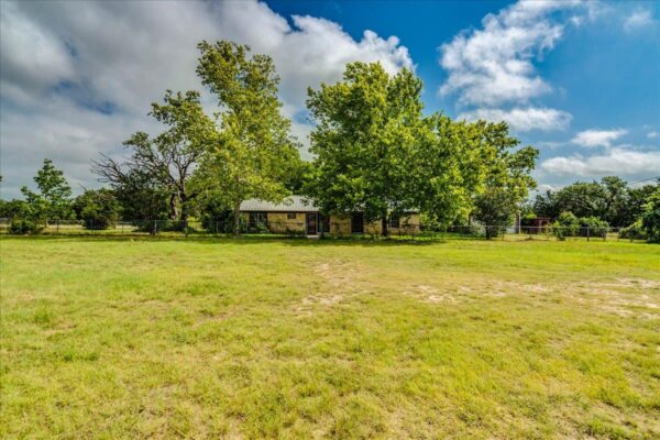106 Tl Wilson Ln, Bertram