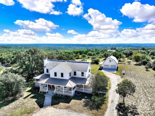 1061 Cascade Trl, San Marcos