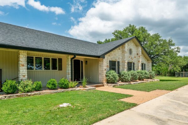 320 Greenridge Rd, Georgetown