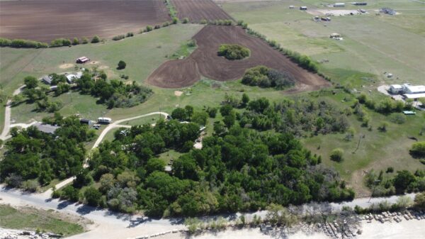 240 County Road 344 None, Jarrell