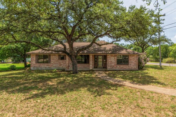 201 River Lake Dr, Kingsland
