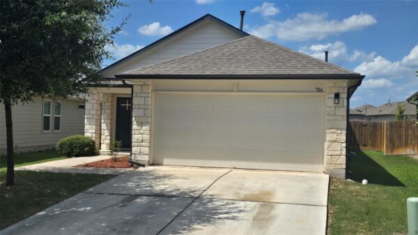 706 Roaring Fork Ln, Bastrop