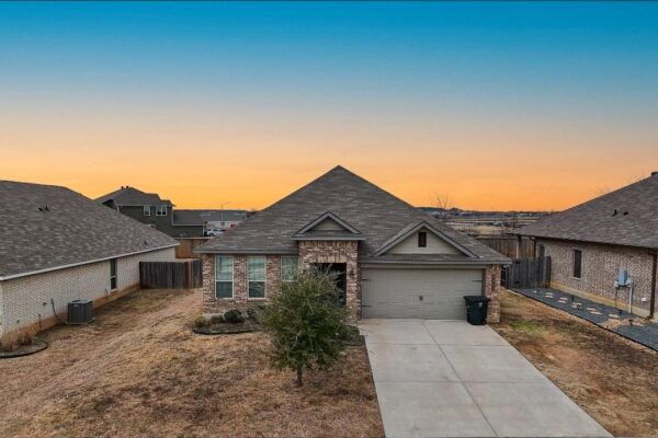 5905 Hercules Ave, Killeen