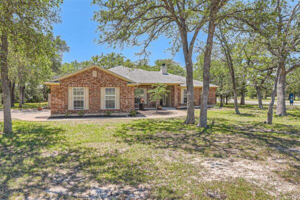 103 Hornsby Trl, Bastrop