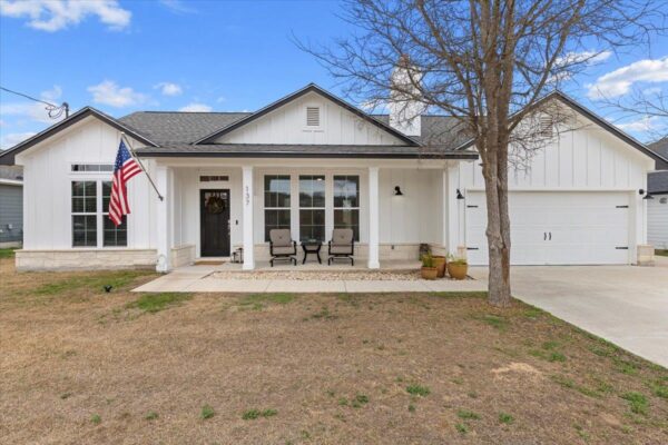 137 Kawainui Ln, Bastrop