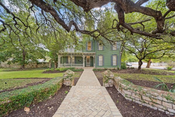 833 Belvin St, San Marcos