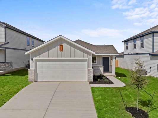 141 Hatari Trl, Jarrell