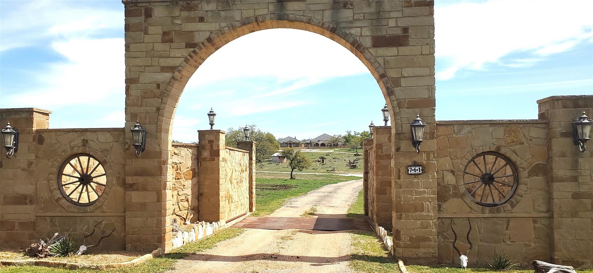761 Allison Ln, San Marcos, TX 78666