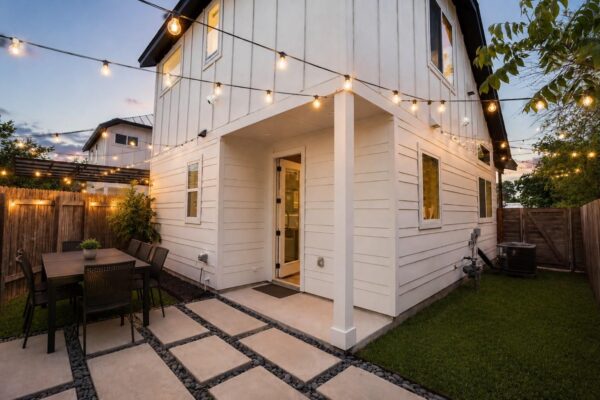 1123 Omega Ave #1, Austin