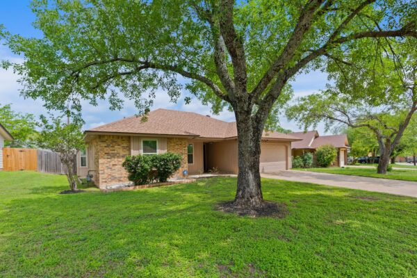 1006 Cresswell Dr, Pflugerville
