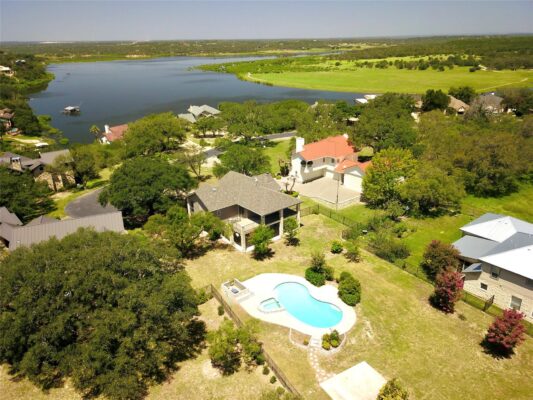339 Quail Run Ct, Spicewood