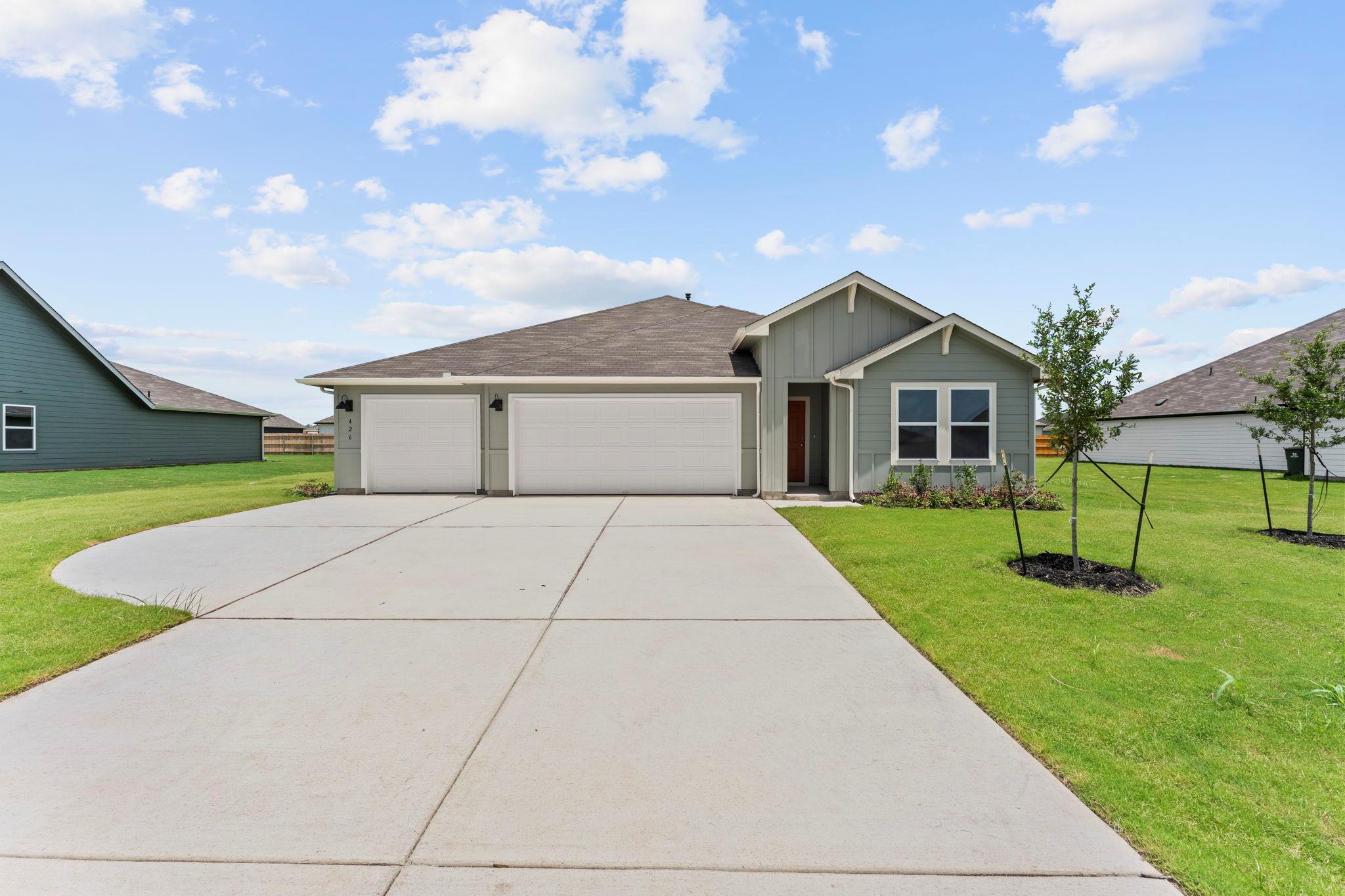 426 Kolbo Crossing Cv, Lockhart, TX 78644