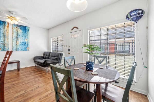 912 W 22nd St #309, Austin