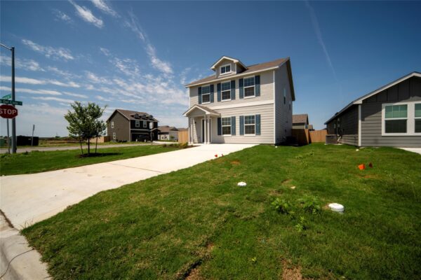 301 Rancho Del Cielo Loop, Jarrell