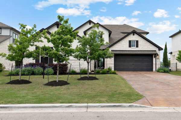 608 Tomichi Trl, Lakeway