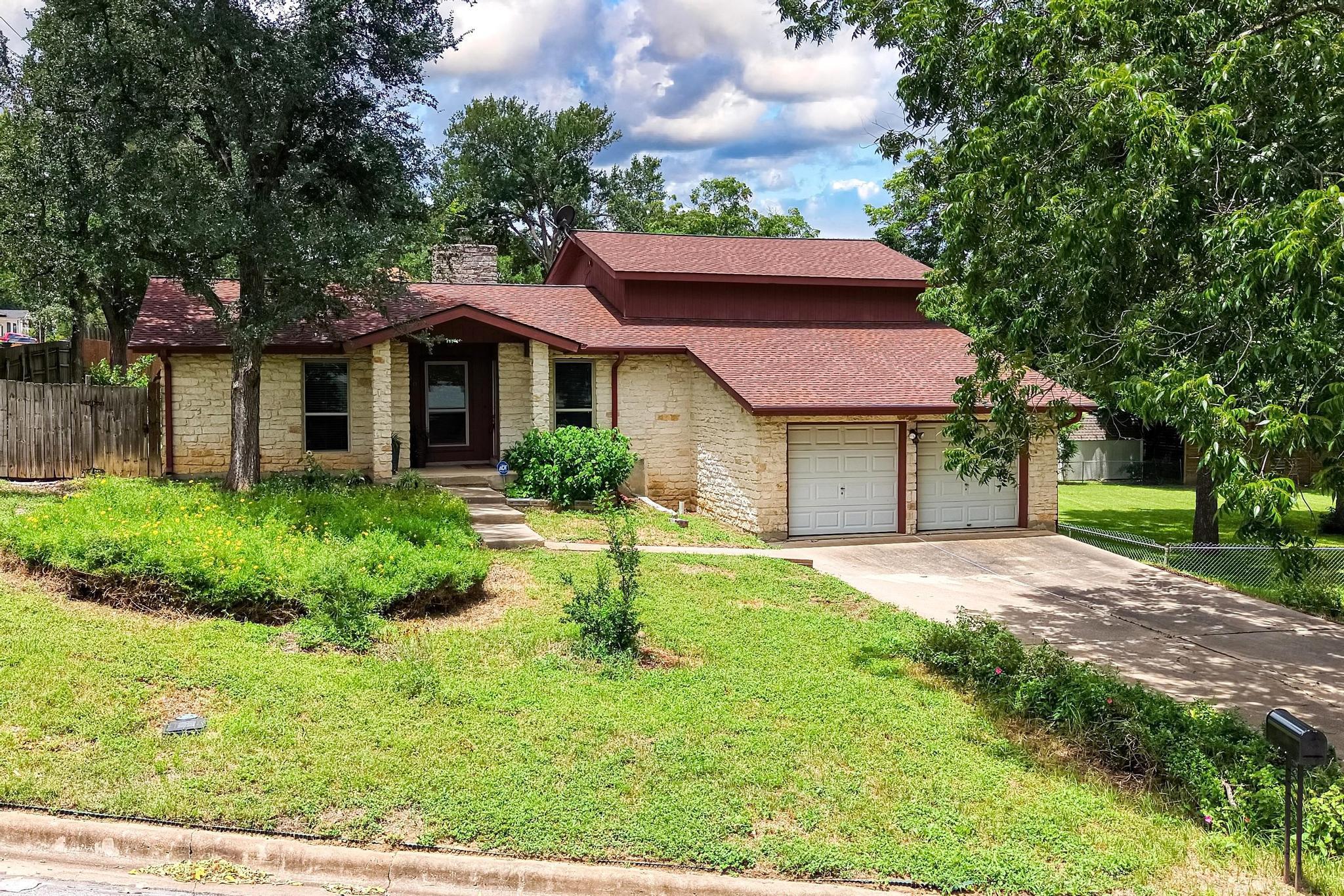 300 Pecan Ln, Round Rock, TX 78664