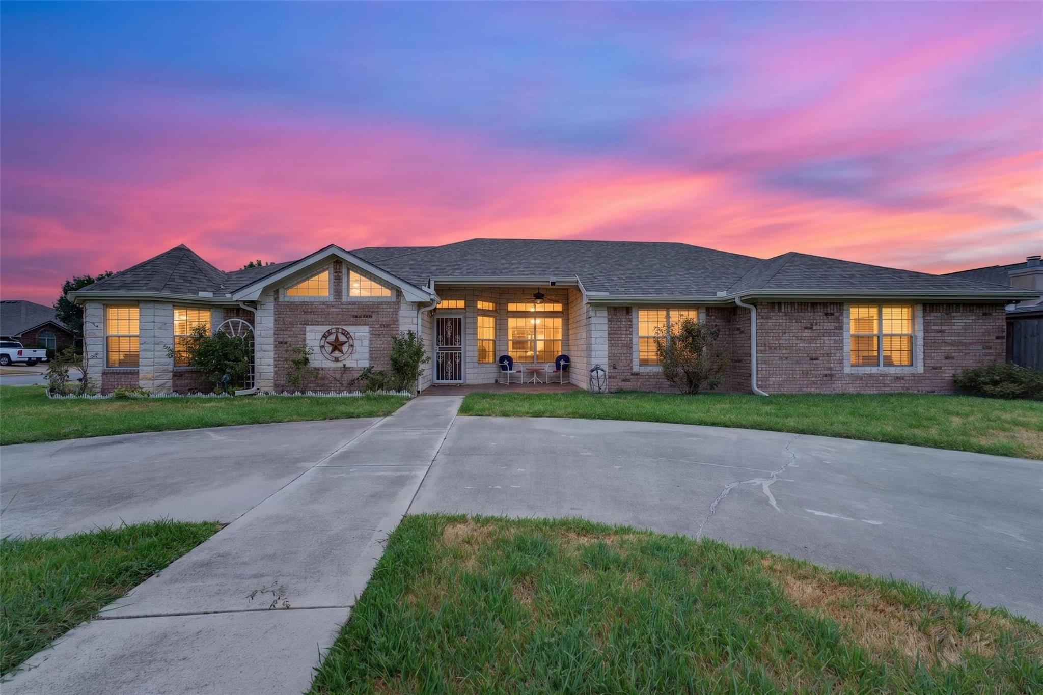3000 Phoenix Dr, Killeen, TX 76543