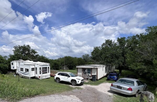 10001 Peterson Rd, Del Valle