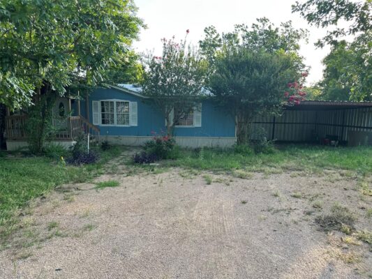 709 N 5th St, Jarrell