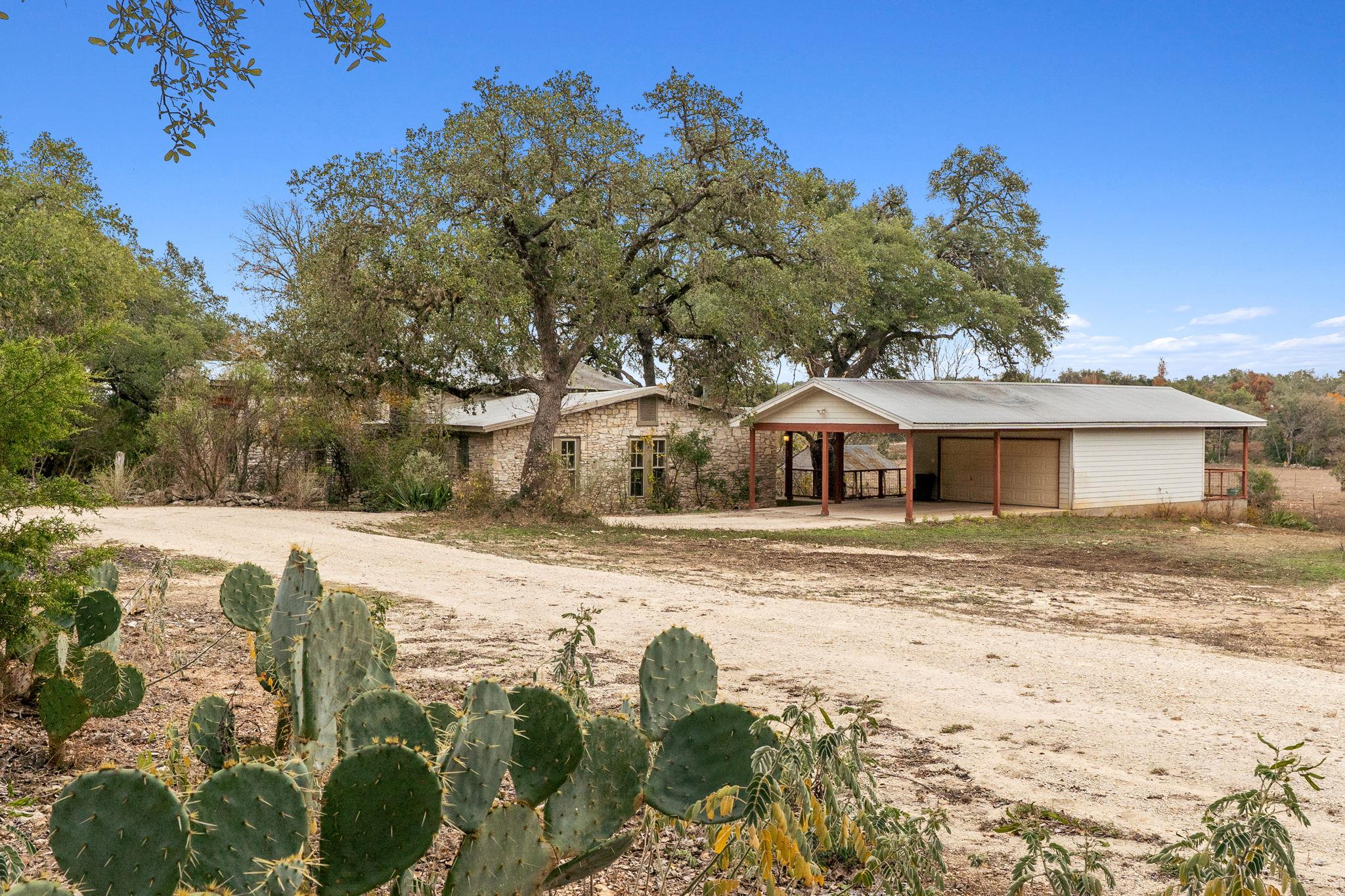 3217 32 None, San Marcos, TX 78666