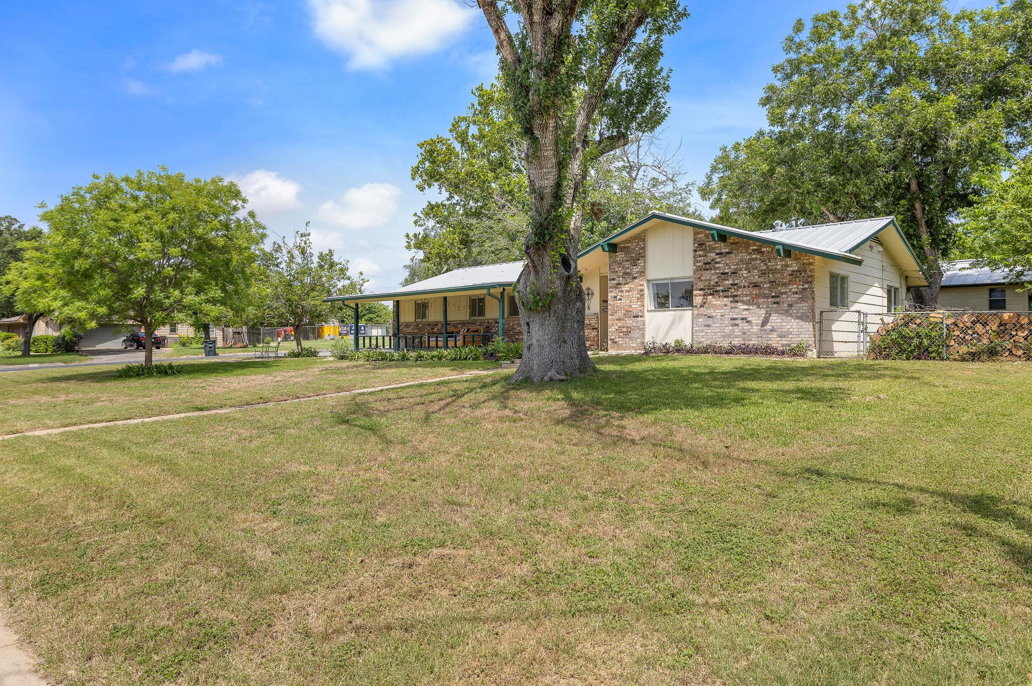 605 Parkway St, Georgetown, TX 78628