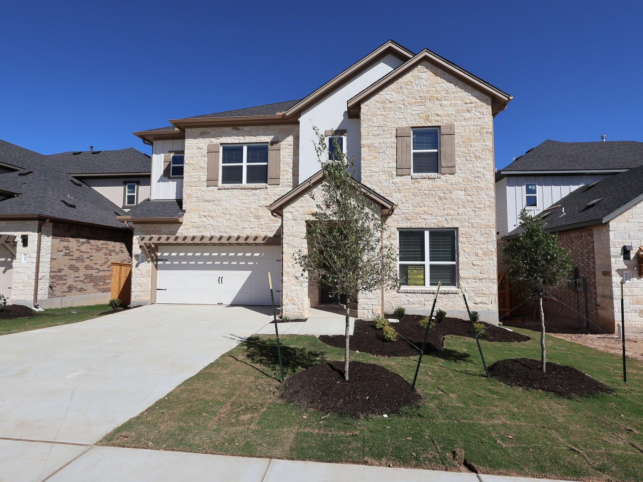 904 Purmela St, Leander