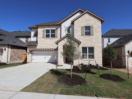 904 Purmela St, Leander