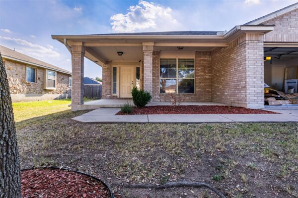 1111 Burgess Dr, Leander