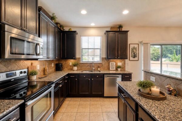8600 Panadero Dr, Austin