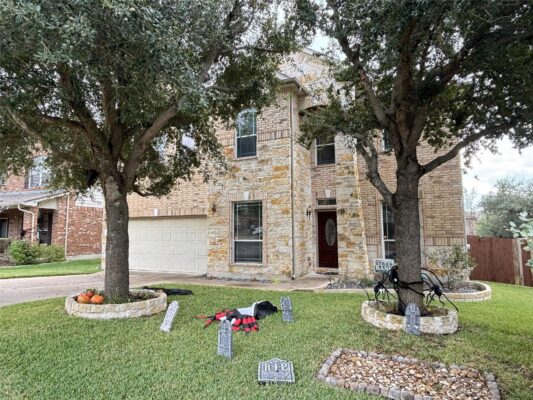 705 S Frontier Ln, Cedar Park