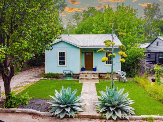 912 & 912 1/2 Calle Limon Dr, Austin